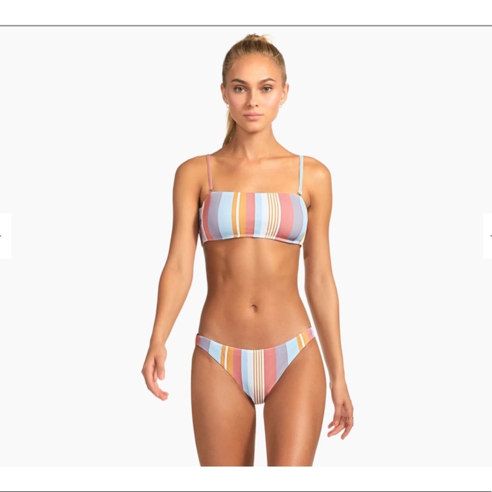 NWT Vitamin A Verano Stripe Top Medium
